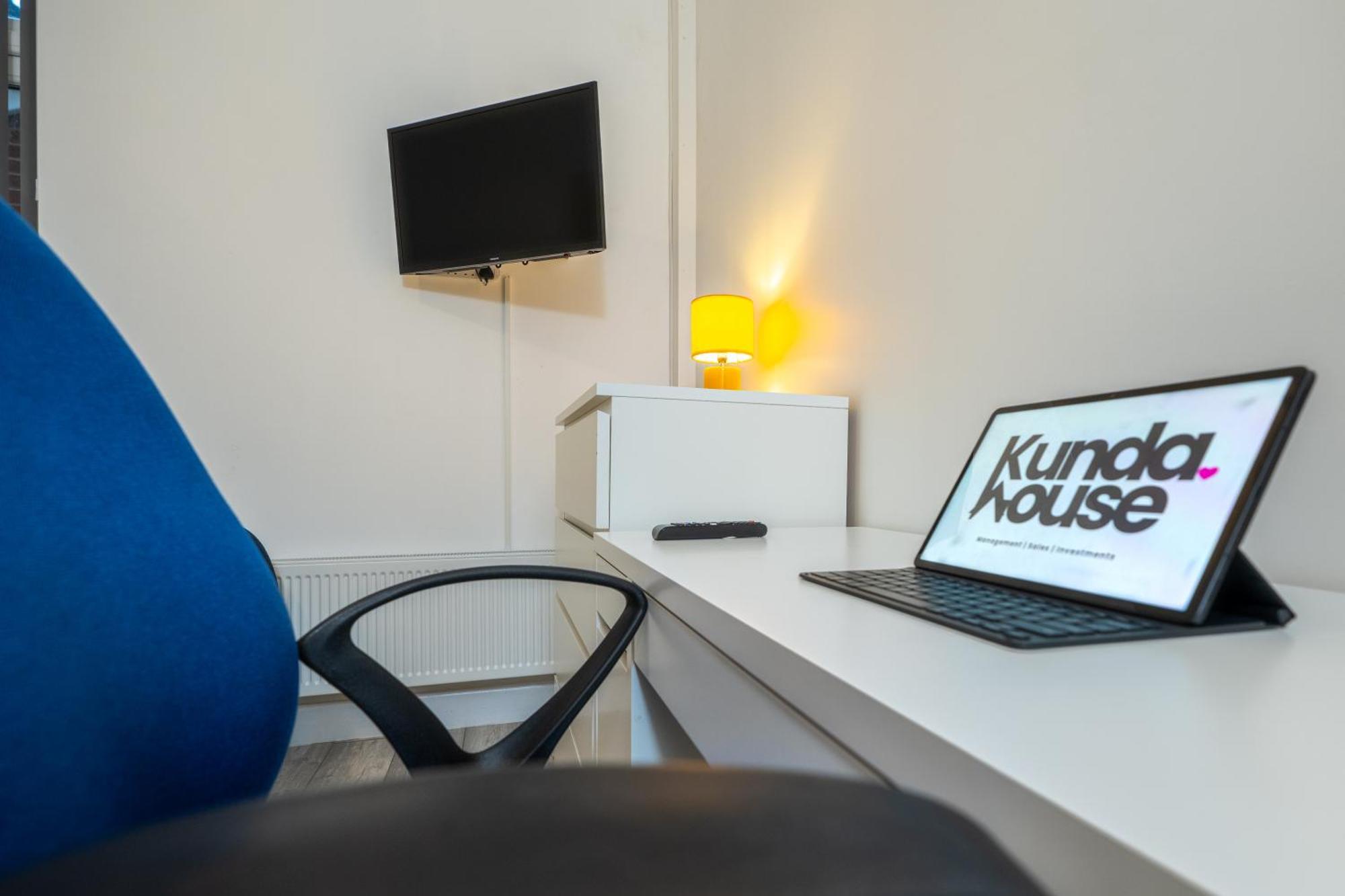 Kunda House Coventry Road Otel Birmingham Dış mekan fotoğraf