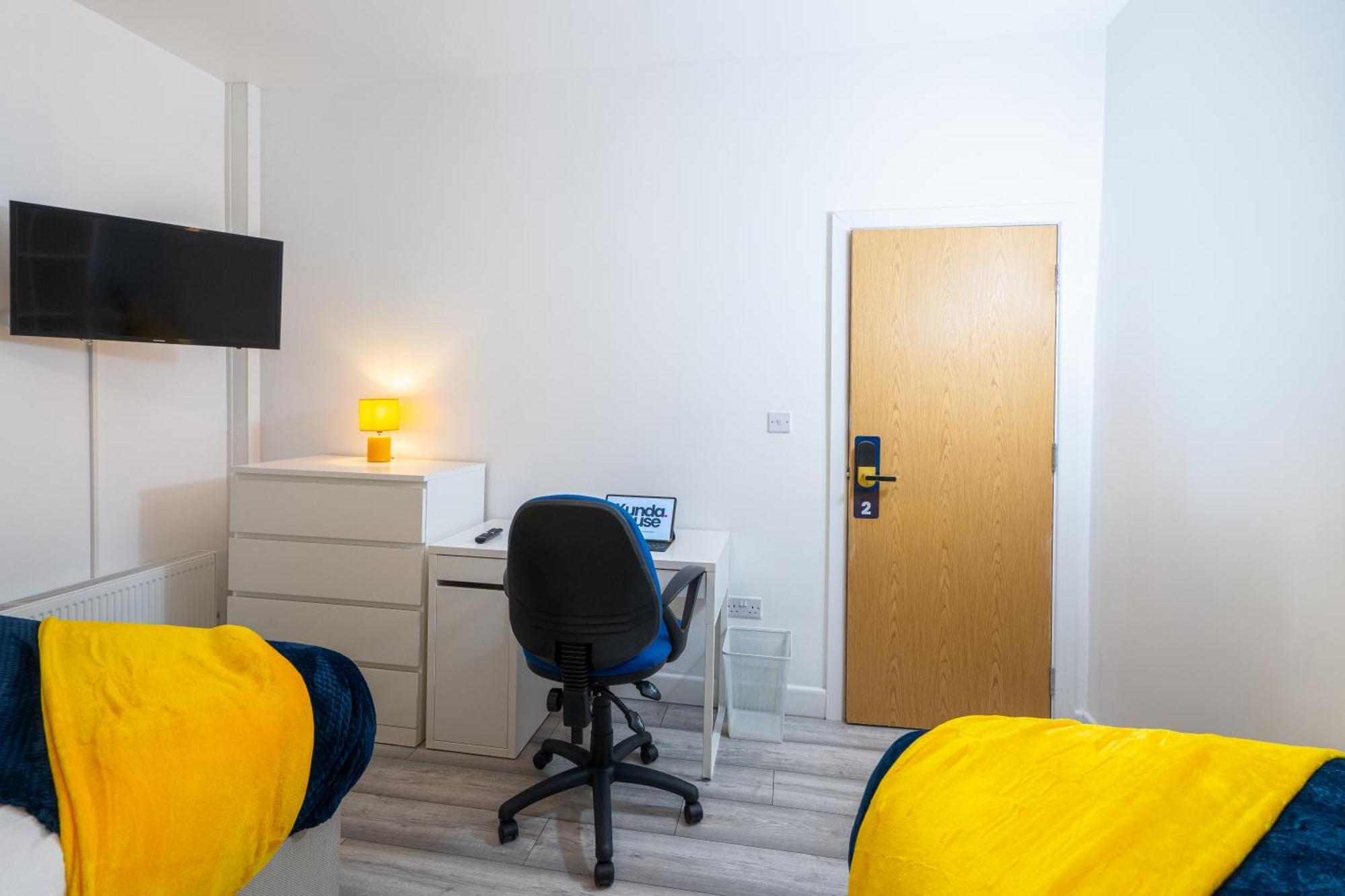 Kunda House Coventry Road Otel Birmingham Dış mekan fotoğraf