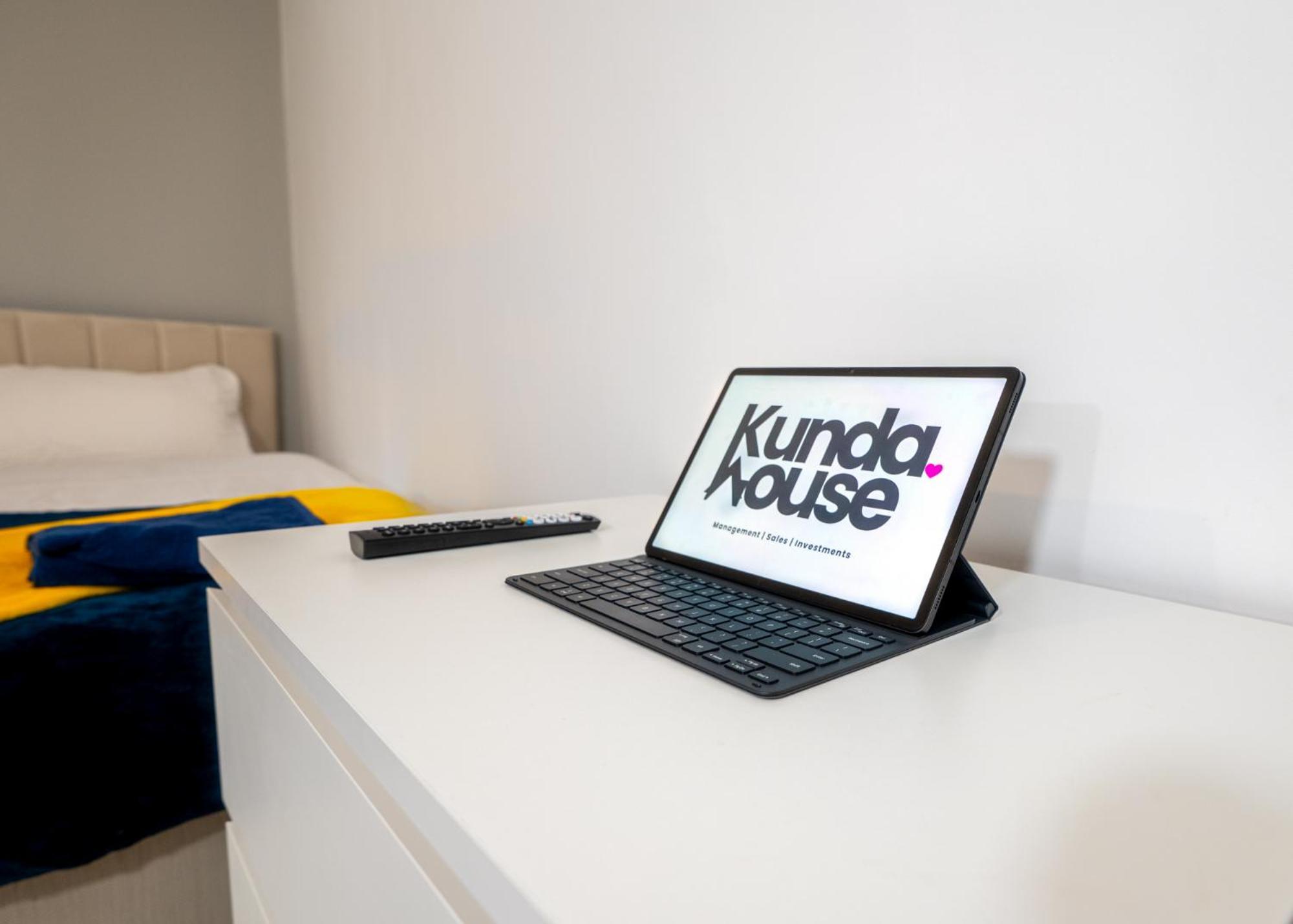 Kunda House Coventry Road Otel Birmingham Dış mekan fotoğraf